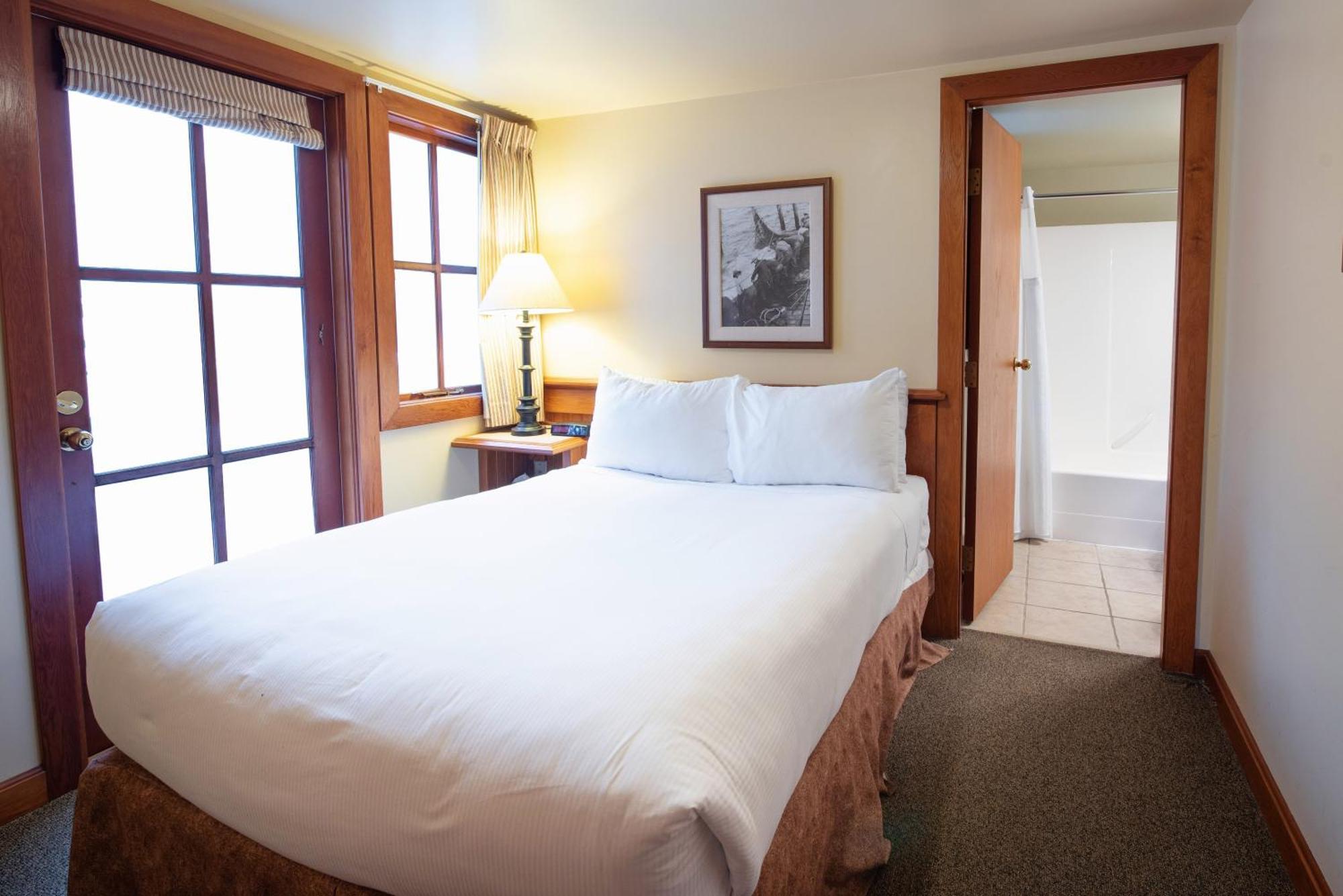 Painter'S Lodge, Trademark Collection By Wyndham Campbell River Room photo