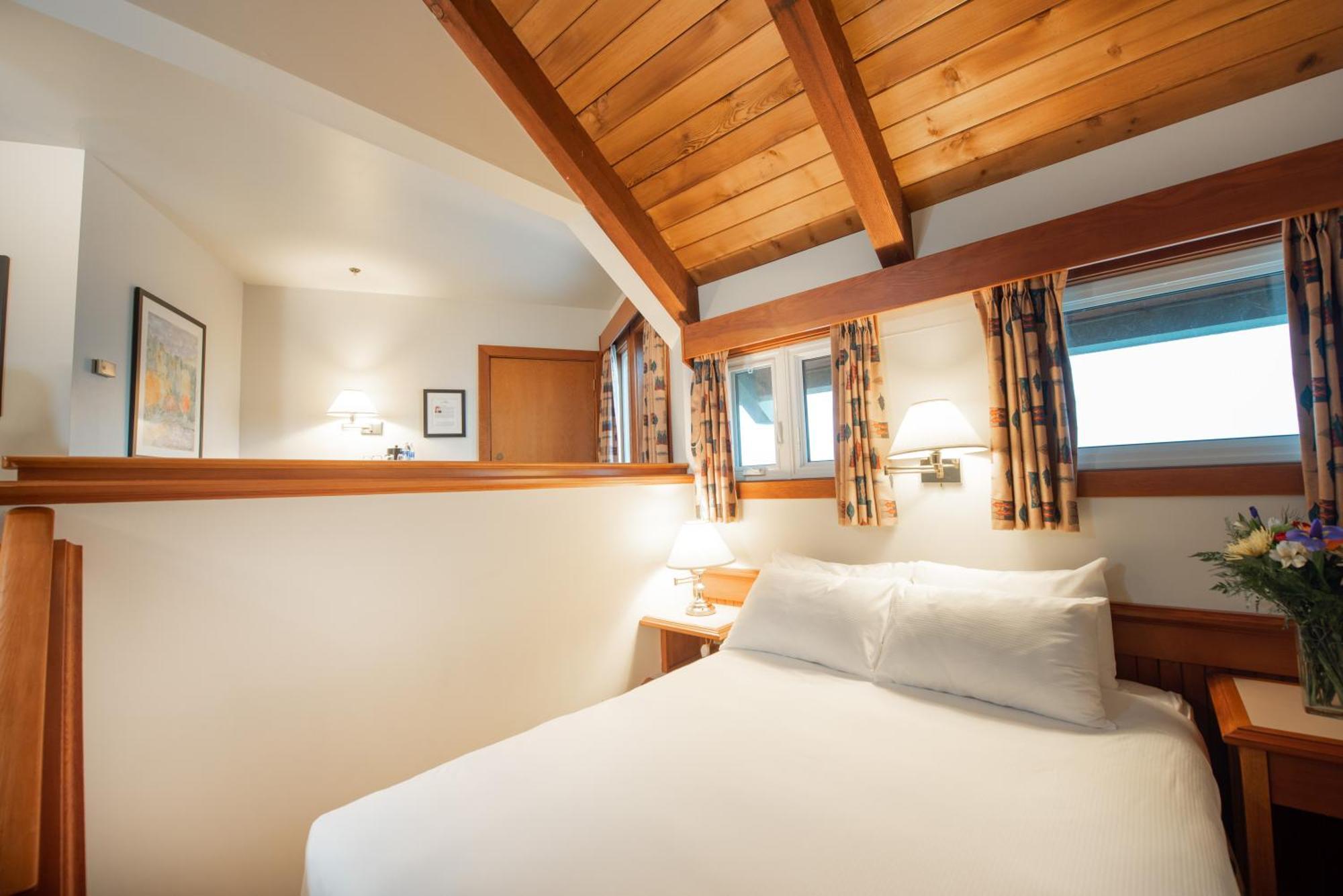 Painter'S Lodge, Trademark Collection By Wyndham Campbell River Room photo