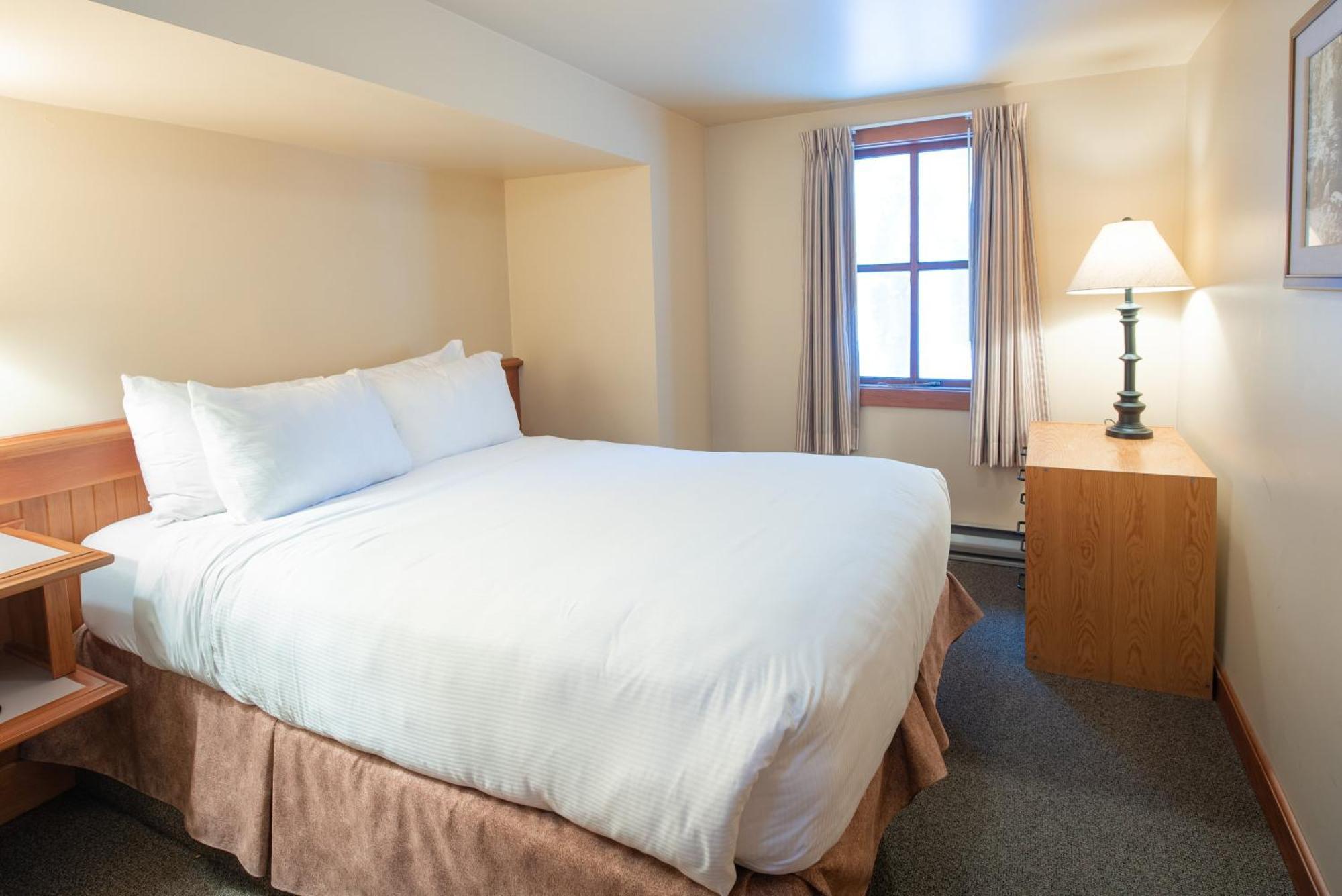 Painter'S Lodge, Trademark Collection By Wyndham Campbell River Room photo